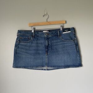 Abercrombie & Fitch Curve Love Mid-Rise Micro Mini Denim Skirt Women's 34 NEW